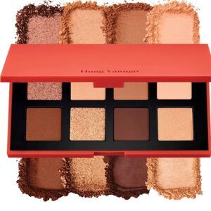 HUNG VANNGO BEAUTY
Color Story Eyeshadow Palette